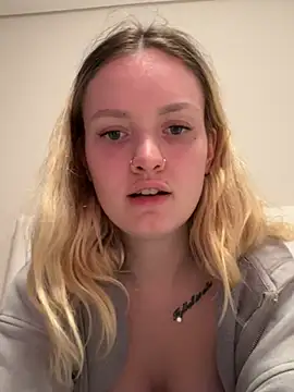 Snapshot of mariemelissah chatting on 02/24/25, 04:47 mariemelissah online show from 02/24/25, 04:47