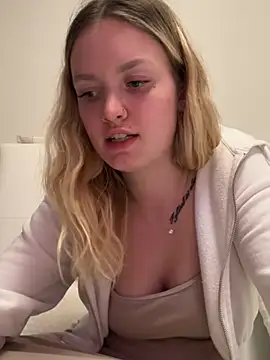 Snapshot of mariemelissah chatting on 03/14/25, 04:19 mariemelissah online show from 03/14/25, 04:19