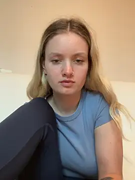 Snapshot of mariemelissah chatting on 03/18/25, 04:48 mariemelissah online show from 03/18/25, 04:48