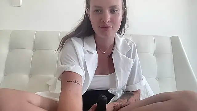 Snapshot of mariemelissah chatting on 09/12/25, 12:27 mariemelissah online show from 09/12/25, 12:27