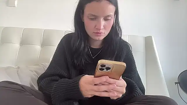 mariemelissah online show from 12/17/25, 09:37