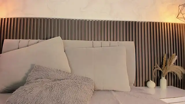 SHANONCLARK online show from 11/14/25, 07:12