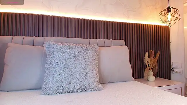 SHANONCLARK online show from 12/22/25, 07:11