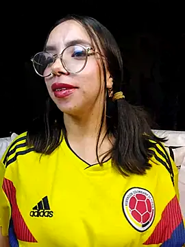 Snapshot of valentina_swallow chatting on 06/18/26, 04:46 valentina swallow online show from 06/18/26, 04:46