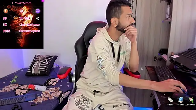 Aron Baylor online show from 10/23/25, 07:07