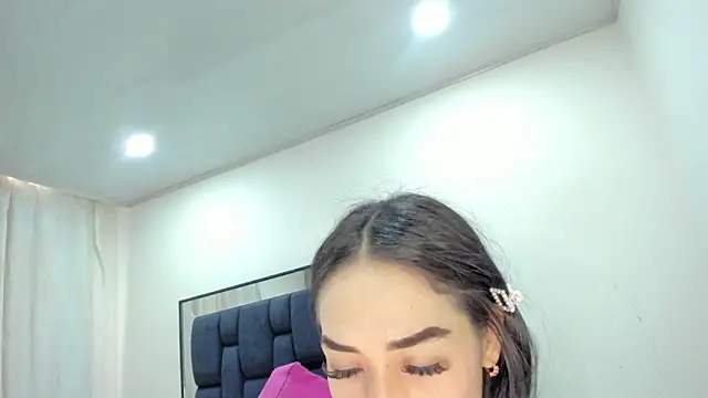 AntonelaNeri online show from 02/17/25, 12:48