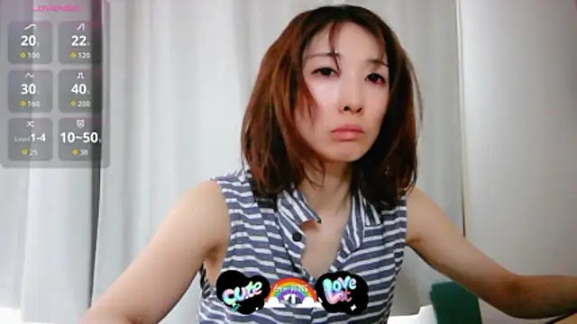Snapshot of Love_me_Eri_ chatting on 07/25/26, 04:54 Love me Eri online show from 07/25/26, 04:54