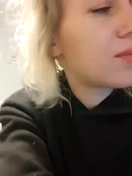 Linda Gregory online show from 12/12/24, 02:04