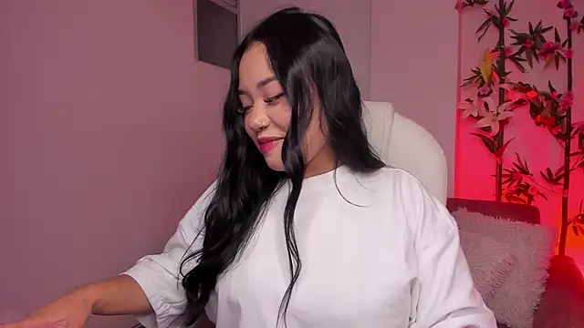 Snapshot of Lulu_Sakura_ chatting on 01/07/25, 06:05 Lulu Sakura  online show from 01/07/25, 06:05