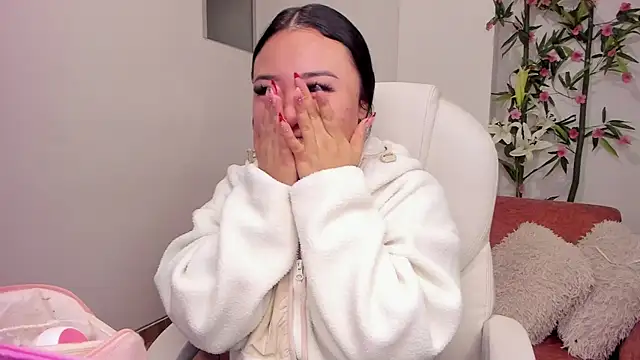 Snapshot of Lulu_Sakura_ chatting on 03/15/25, 03:18 Lulu Sakura  online show from 03/15/25, 03:18