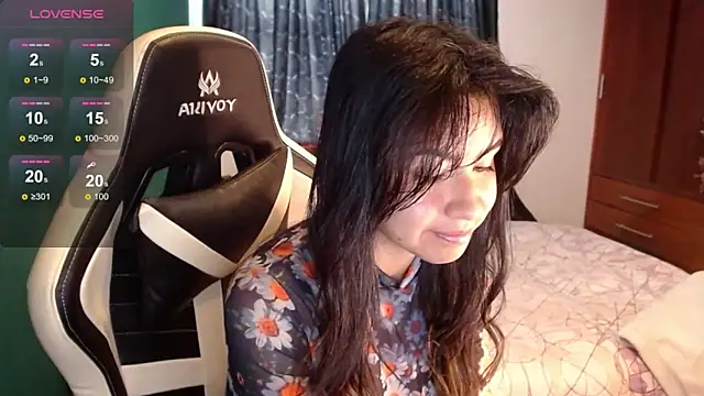 alice middlee online show from 05/25/26, 03:07