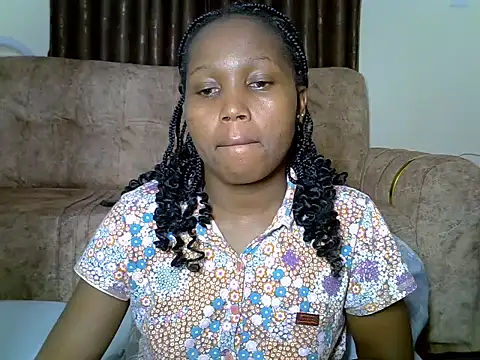 Snapshot of AurelAda chatting on 11/29/25, 10:02 AurelAda online show from 11/29/25, 10:02