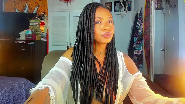 Snapshot of ElizaGrey_ chatting on 12/11/24, 10:47 ElizaGrey online show from 12/11/24, 10:47