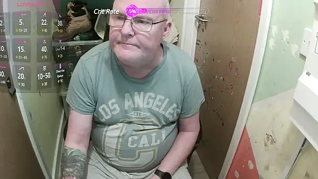 Snapshot of FriendlyDave chatting on 01/11/25, 09:46 FriendlyDave online show from 01/11/25, 09:46