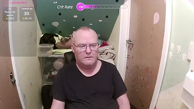 Snapshot of FriendlyDave chatting on 01/27/25, 09:44 FriendlyDave online show from 01/27/25, 09:44