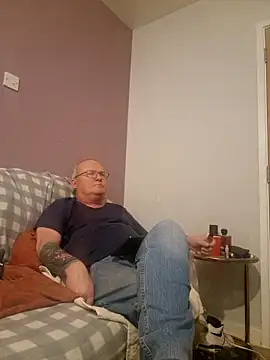 Snapshot of FriendlyDave chatting on 01/27/25, 09:22 FriendlyDave online show from 01/27/25, 09:22