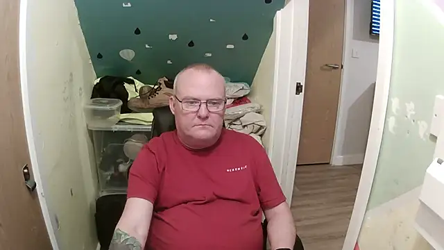 Snapshot of FriendlyDave chatting on 01/31/25, 07:08 FriendlyDave online show from 01/31/25, 07:08