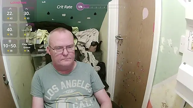 Snapshot of FriendlyDave chatting on 02/10/25, 11:25 FriendlyDave online show from 02/10/25, 11:25