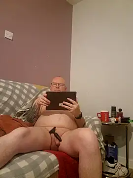 Snapshot of FriendlyDave chatting on 02/19/25, 10:31 FriendlyDave online show from 02/19/25, 10:31