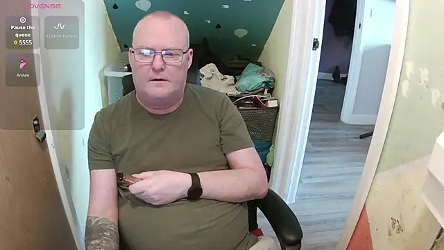 Snapshot of FriendlyDave chatting on 02/27/25, 07:55 FriendlyDave online show from 02/27/25, 07:55