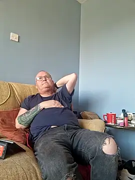 Snapshot of FriendlyDave chatting on 03/16/25, 04:01 FriendlyDave online show from 03/16/25, 04:01