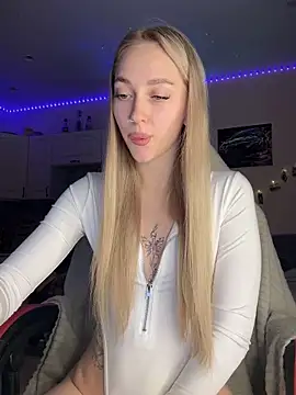 Good  Girl  online show from 09/21/25, 04:41