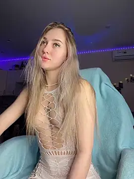 Snapshot of Good__Girl_ chatting on 04/10/26, 11:26 Good Girl online show from 04/10/26, 11:26