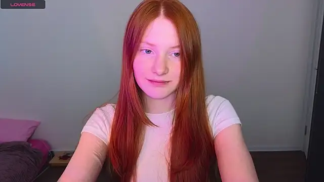 MiaKeler online show from 02/07/25, 11:45