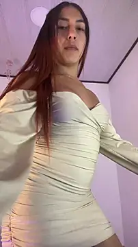 jesica  simpson online show from 11/21/25, 01:43