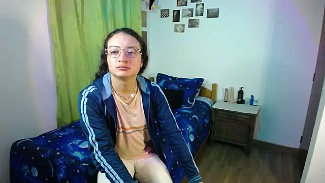 monkeywillwhite online show from 10/25/25, 03:03