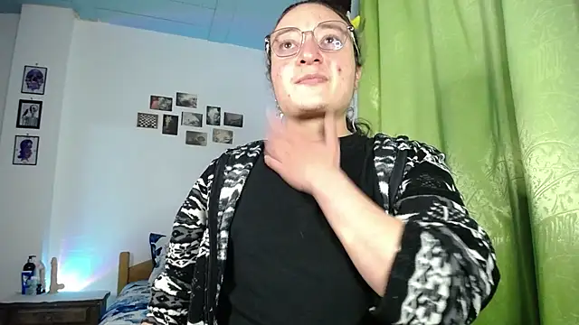 monkeywillwhite online show from 10/31/25, 12:11