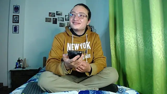 monkeywillwhite online show from 11/14/25, 05:17