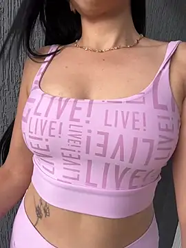 Snapshot of lupyta20 chatting on 11/16/25, 06:35 lupyta20 online show from 11/16/25, 06:35