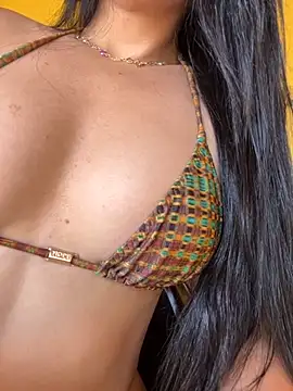 Snapshot of lupyta20 chatting on 11/22/25, 12:48 lupyta20 online show from 11/22/25, 12:48