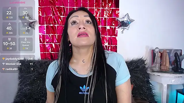 Snapshot of luna_sofia69 chatting on 09/09/25, 11:32 luna sofia69 online show from 09/09/25, 11:32