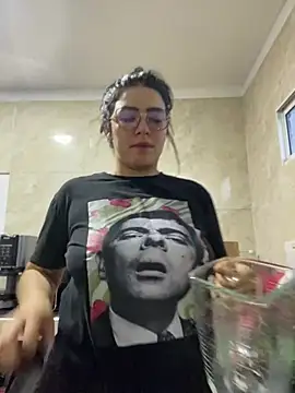 Snapshot of Lia_flowers chatting on 01/09/25, 11:02 Lia flowers online show from 01/09/25, 11:02