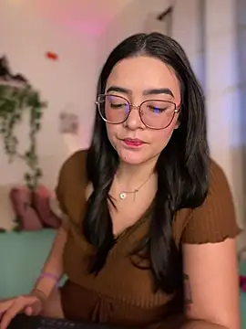 Snapshot of Lia_flowers chatting on 01/13/25, 11:06 Lia flowers online show from 01/13/25, 11:06