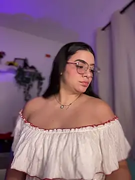 Snapshot of Lia_flowers chatting on 01/17/25, 11:18 Lia flowers online show from 01/17/25, 11:18