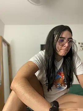 Snapshot of Lia_flowers chatting on 01/21/25, 01:29 Lia flowers online show from 01/21/25, 01:29