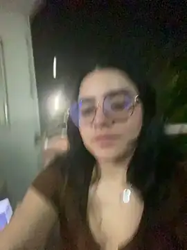 Snapshot of Lia_flowers chatting on 01/25/25, 04:23 Lia flowers online show from 01/25/25, 04:23