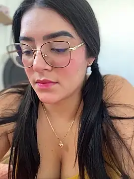 Snapshot of Lia_flowers chatting on 01/26/25, 08:56 Lia flowers online show from 01/26/25, 08:56