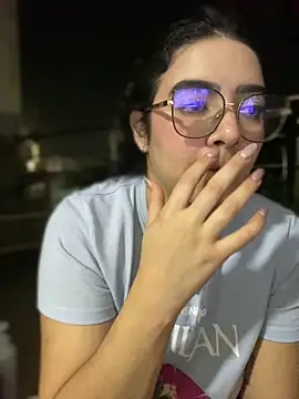 Snapshot of Lia_flowers chatting on 01/28/25, 04:50 Lia flowers online show from 01/28/25, 04:50