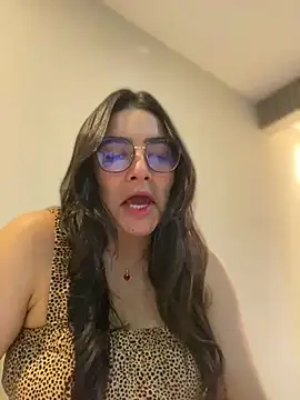 Snapshot of Lia_flowers chatting on 02/03/25, 11:36 Lia flowers online show from 02/03/25, 11:36