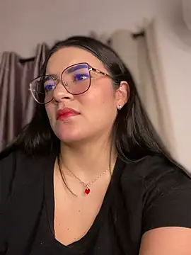 Snapshot of Lia_flowers chatting on 02/08/25, 11:24 Lia flowers online show from 02/08/25, 11:24