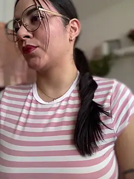 Snapshot of Lia_flowers chatting on 02/09/25, 07:41 Lia flowers online show from 02/09/25, 07:41