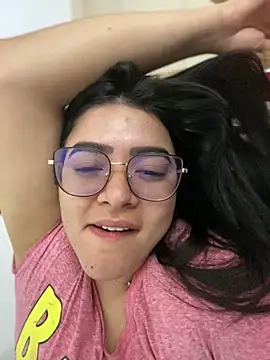 Snapshot of Lia_flowers chatting on 02/13/25, 05:01 Lia flowers online show from 02/13/25, 05:01