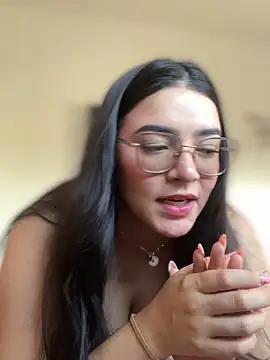 Snapshot of Lia_flowers chatting on 02/15/25, 10:21 Lia flowers online show from 02/15/25, 10:21