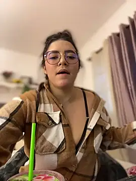 Snapshot of Lia_flowers chatting on 02/17/25, 11:09 Lia flowers online show from 02/17/25, 11:09