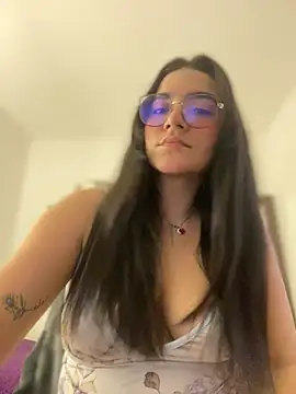 Snapshot of Lia_flowers chatting on 03/05/25, 11:05 Lia flowers online show from 03/05/25, 11:05