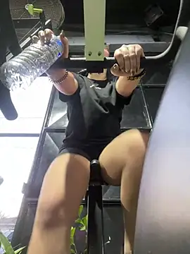 Snapshot of Lia_flowers chatting on 03/14/25, 11:11 Lia flowers online show from 03/14/25, 11:11